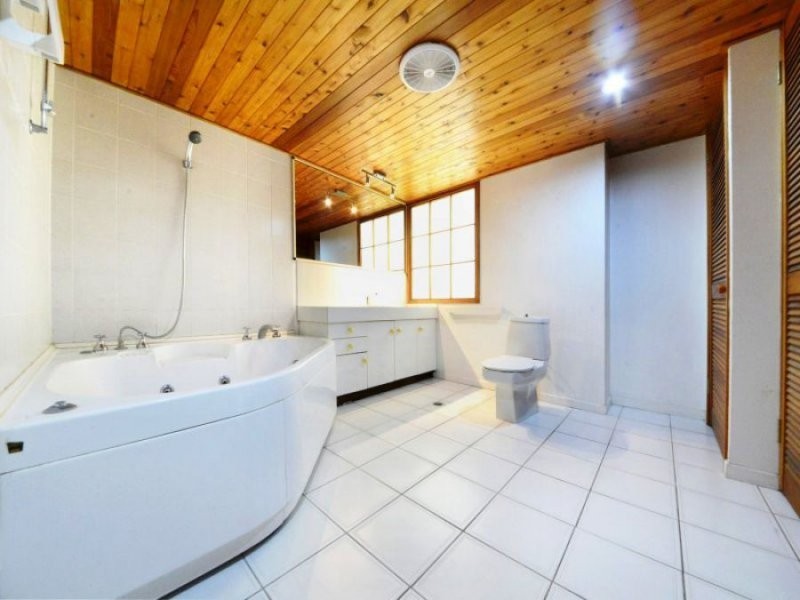 7 Barnes Place, Cannonvale QLD 4802