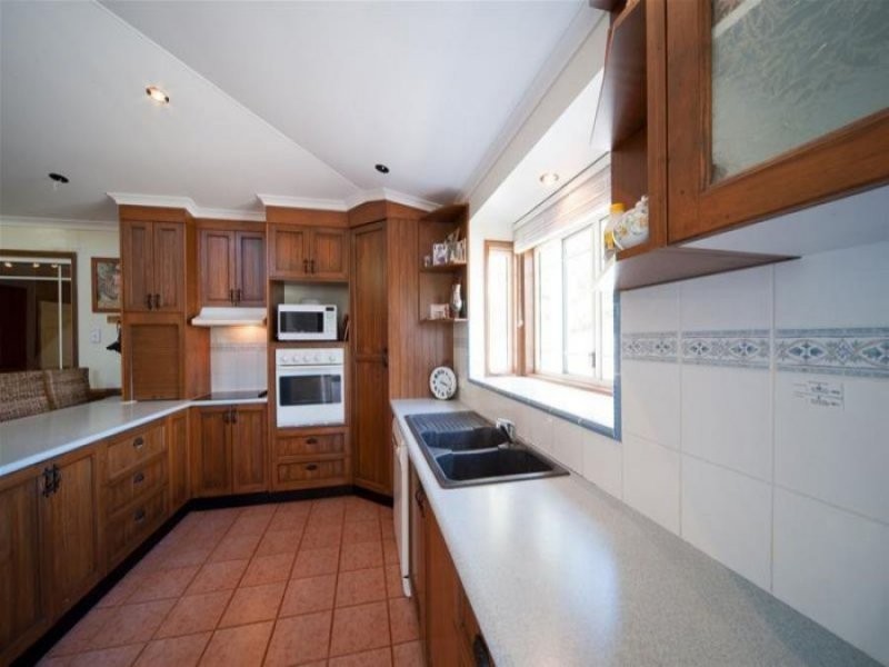 9 Riverview Drive, Mount Julian QLD 4800