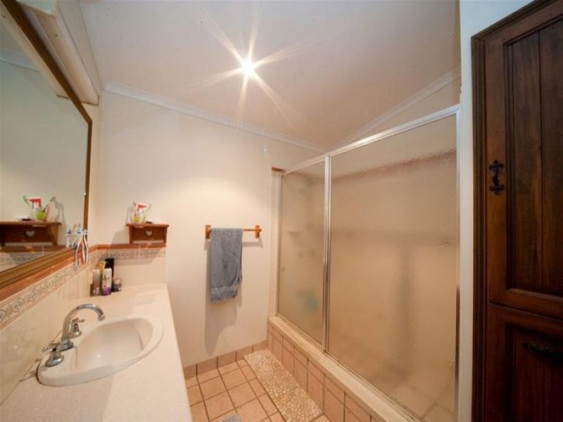 9 Riverview Drive, Mount Julian QLD 4800