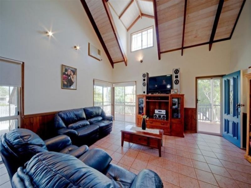 9 Riverview Drive, Mount Julian QLD 4800