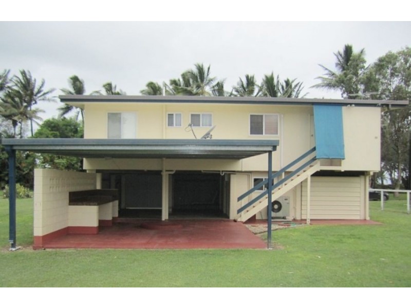 12 PETERS AVENUE, Midge Point QLD 4799