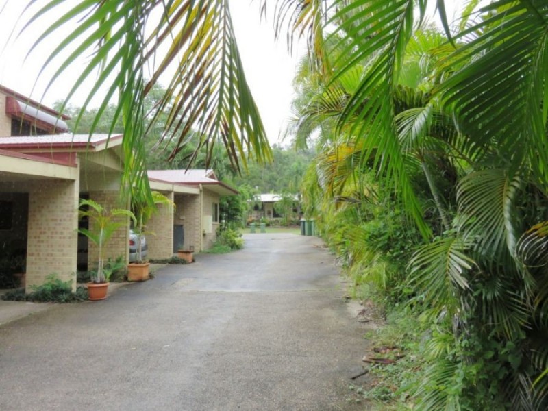 UNIT 3/9 DUELL ROAD, Cannonvale QLD 4802