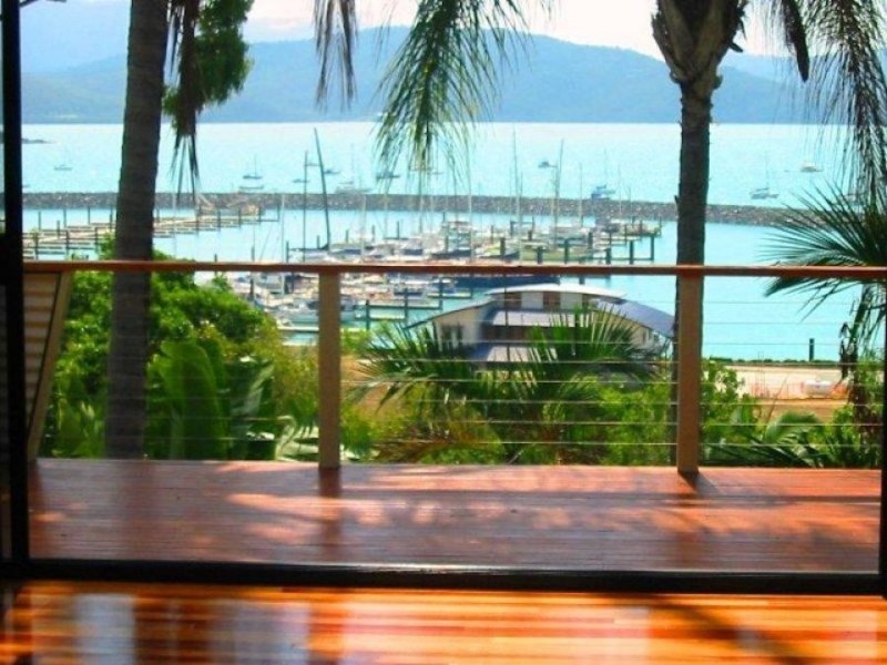21 AIRLIE CRESCENT, Airlie Beach QLD 4802