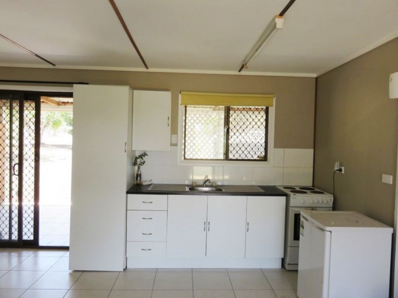 401 MIDGE POINT ROAD, Bloomsbury QLD 4799