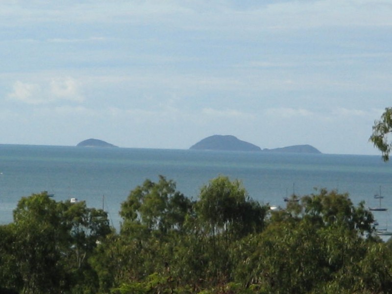 UNIT 30 REEFSIDE VILLAS 12 ESHELBY DRIVE, Cannonvale QLD 4802