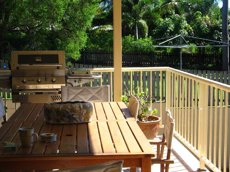 13  WOOMERAH AVE, Cannonvale QLD 4802