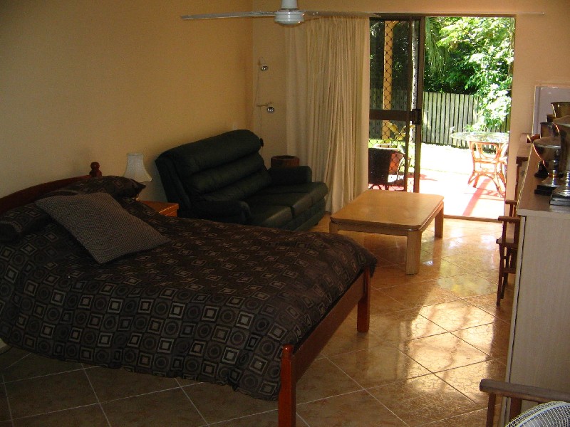 13  WOOMERAH AVE, Cannonvale QLD 4802