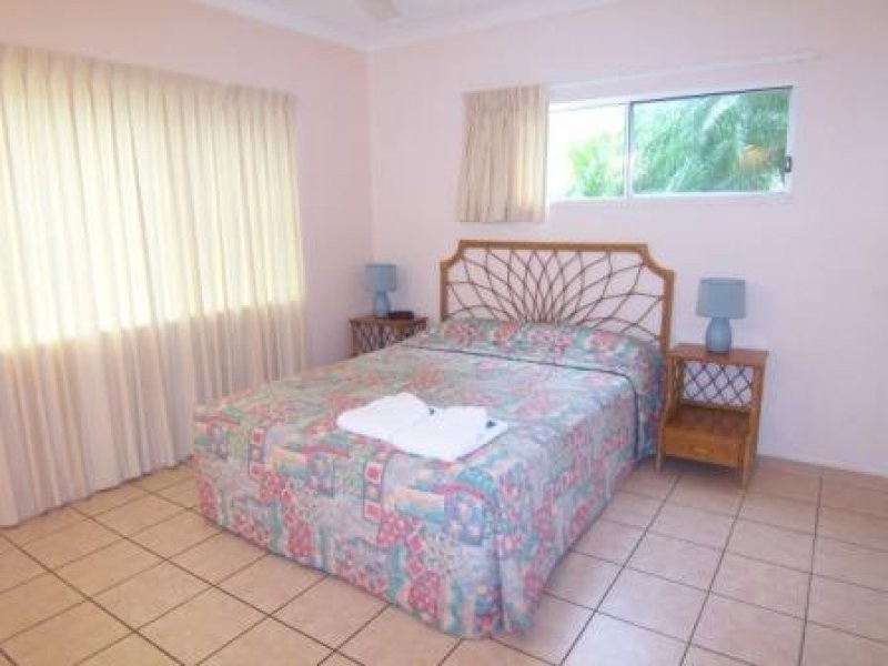 UNIT 9 SAILZ VILLAS, Cannonvale QLD 4802