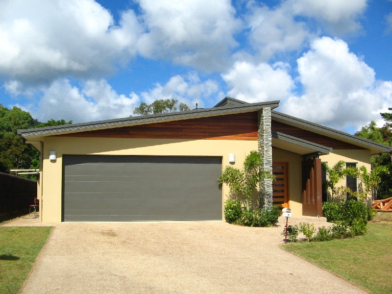 ABEL   ROAD, Cannonvale QLD 4802