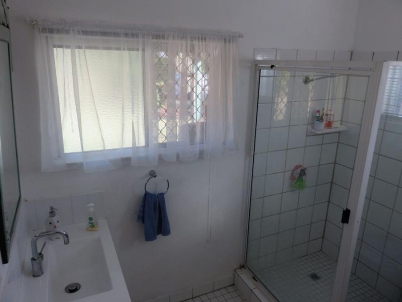 44 LELONA DR, Bloomsbury QLD 4799