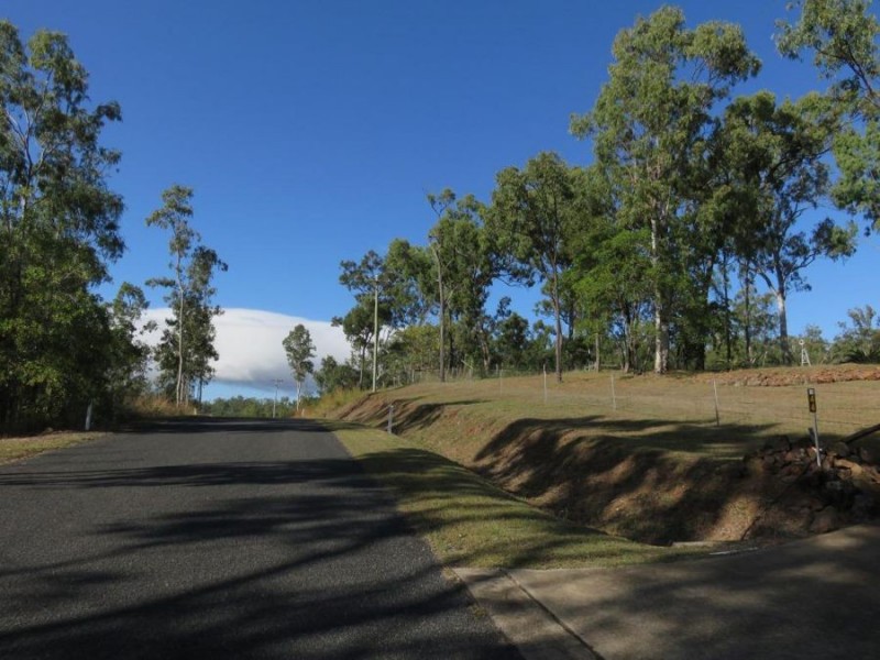 44 LELONA DR, Bloomsbury QLD 4799