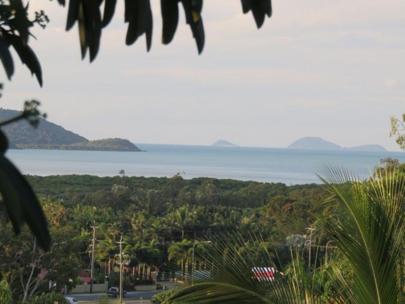 5 SOUTH MOLLE BOULEVARD, Cannonvale QLD 4802