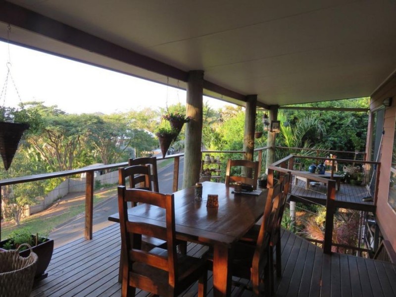 5 SOUTH MOLLE BOULEVARD, Cannonvale QLD 4802
