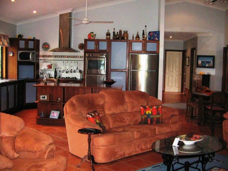 92  GLOUCESTER AVE HIDEAWAY BAY 4800, Whitsundays QLD 4802
