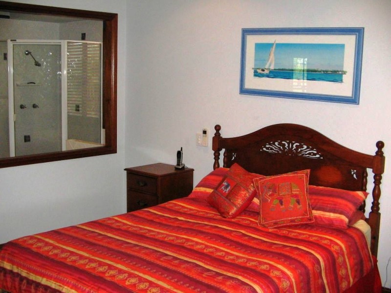 92  GLOUCESTER AVE HIDEAWAY BAY 4800, Whitsundays QLD 4802