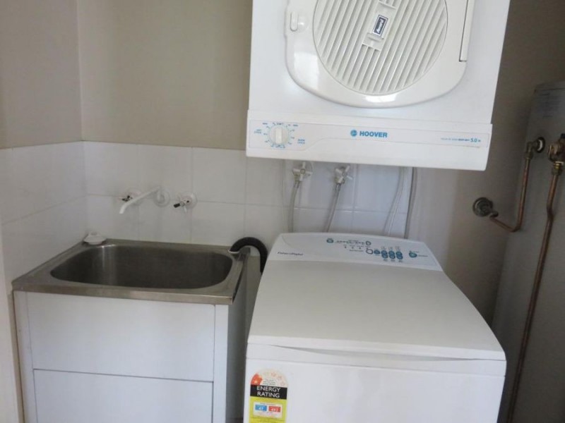 UNIT 20 REEFSIDE VILLAS 12 ESHELBY DRIVE, Cannonvale QLD 4802