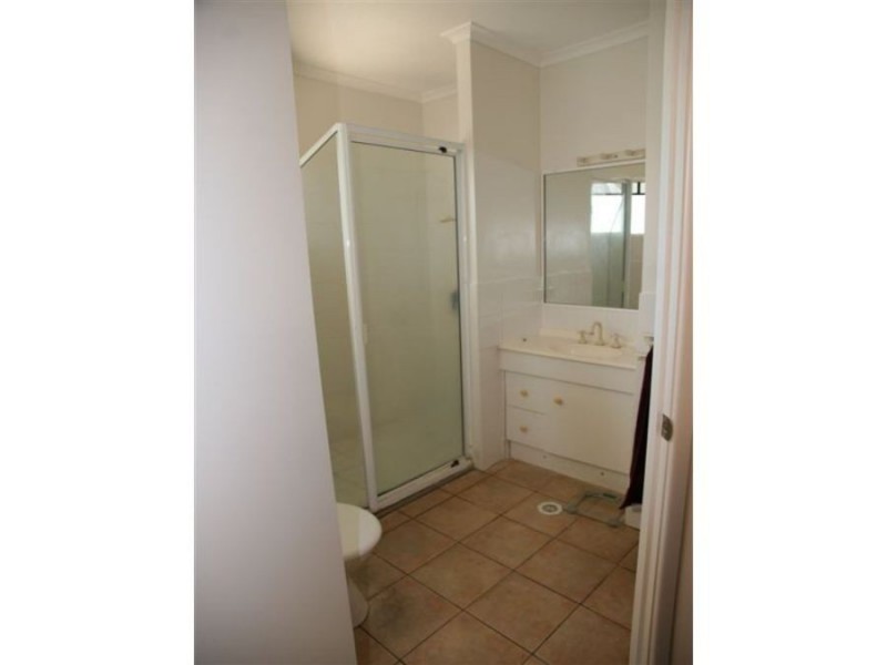 UNIT 22 REEFSIDE VILLAS  12 ESHELBY DRIVE, Cannonvale QLD 4802