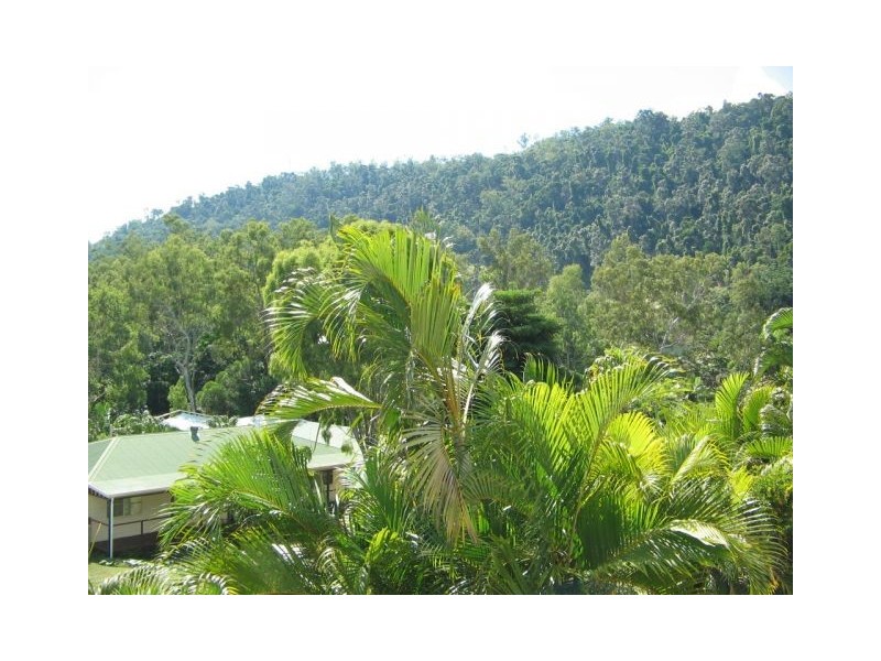 UNIT 22 REEFSIDE VILLAS  12 ESHELBY DRIVE, Cannonvale QLD 4802