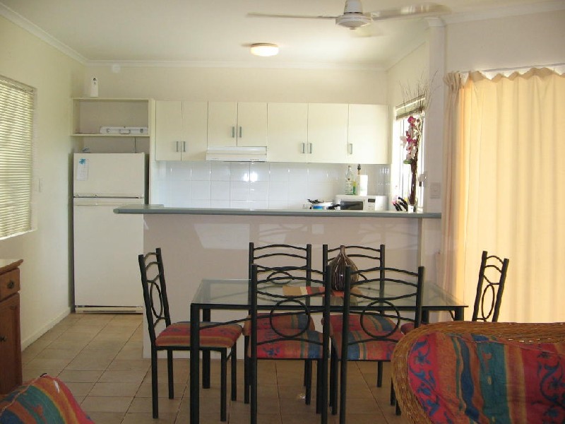 UNIT 22/12 REEFSIDE VILLAS ESHELBY DRIVE, Cannonvale QLD 4802