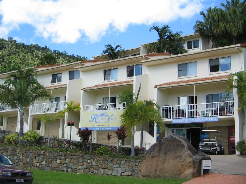 UNIT 15 REEFSIDE VILLAS CANNONVALE, Whitsundays QLD 4802