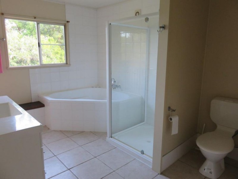 8553 BRUCE HIGHWAY, Bloomsbury QLD 4799