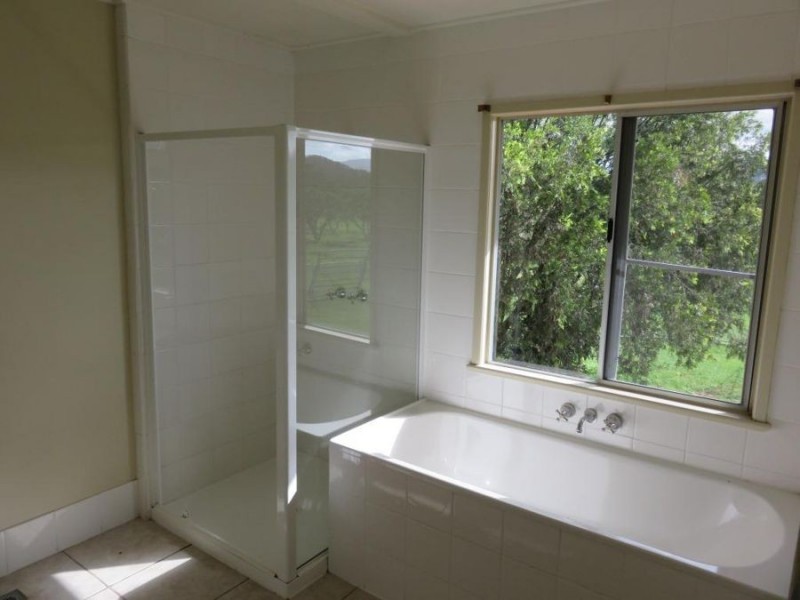 8553 BRUCE HIGHWAY, Bloomsbury QLD 4799