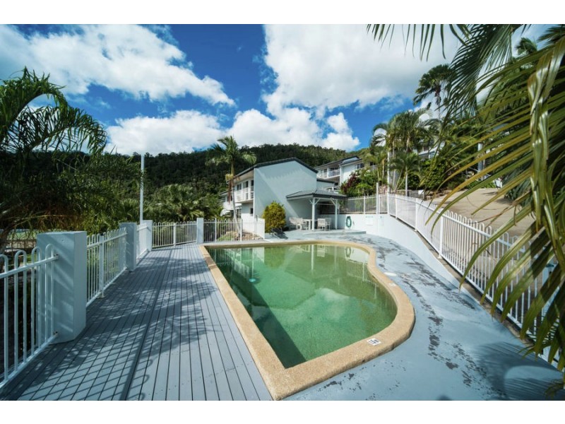 UNIT 7 REEFSIDE 12 ESHEBLY DRIVE, Cannonvale QLD 4802
