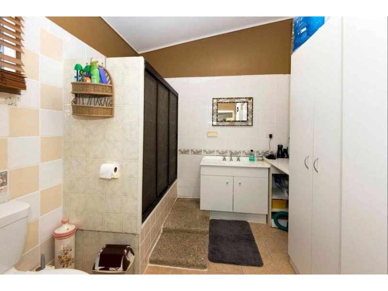 220 STAFFORDS ROAD, Bloomsbury QLD 4799
