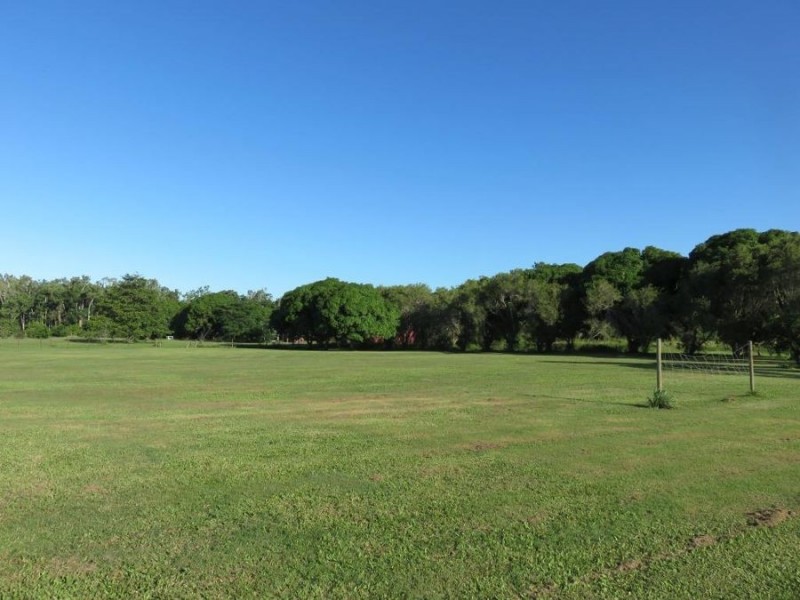 12 BUNDESEN AVE, Midge Point QLD 4799