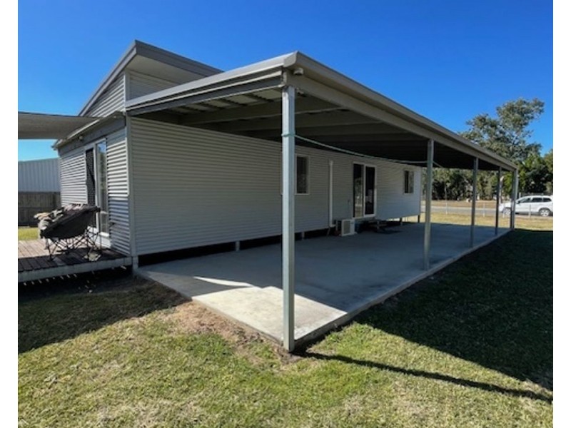 33 MARINE PARADE, Midge Point QLD 4799