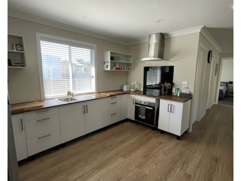33 MARINE PARADE, Midge Point QLD 4799