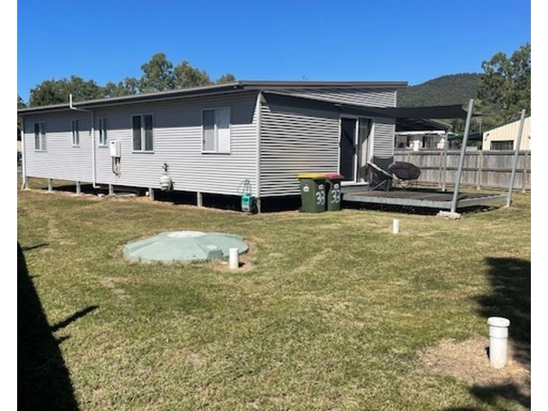 33 MARINE PARADE, Midge Point QLD 4799