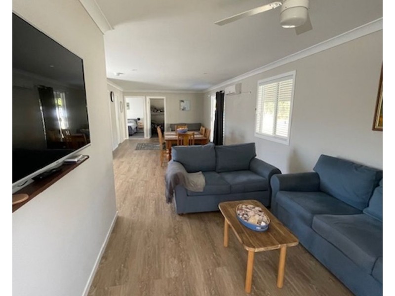 33 MARINE PARADE, Midge Point QLD 4799