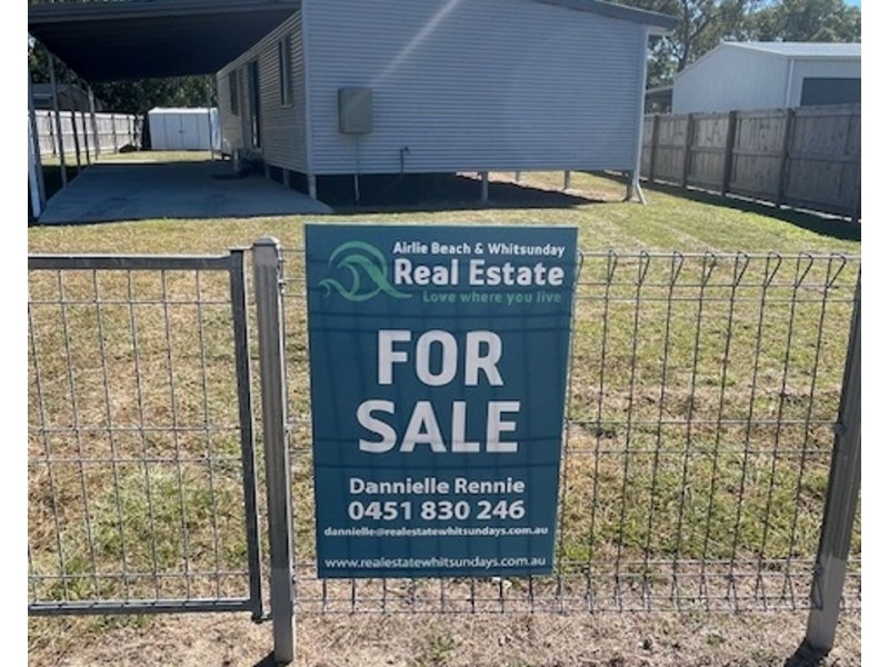 33 MARINE PARADE, Midge Point QLD 4799