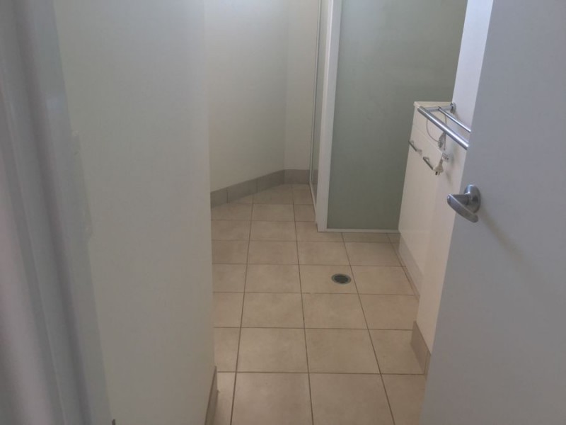 UNIT 4 REEFSIDE 12 ESHEBLY DRIVE, Cannonvale QLD 4802