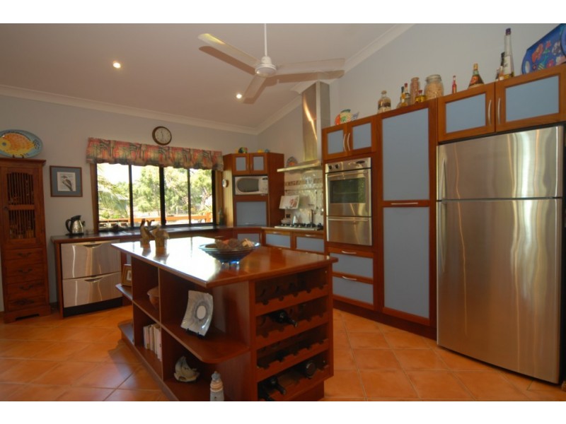 Hideaway Bay QLD 4800