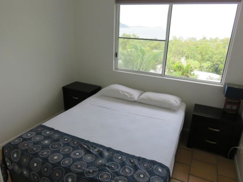 UNIT 9 REEFSIDE VILLAS 8-12 ESHELBY DRIVE, Cannonvale QLD 4802