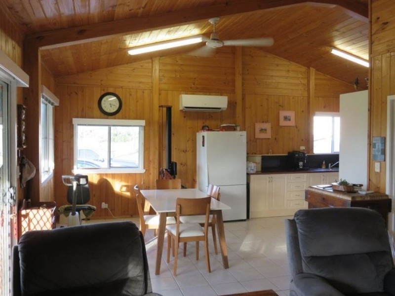 23 WHITSUNDAY DRIVE, Bloomsbury QLD 4799