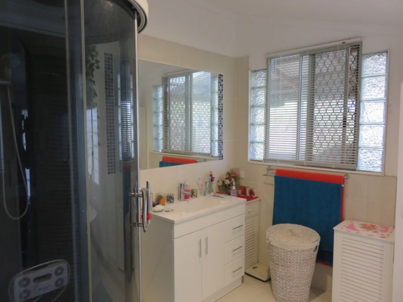 25 CAPING ROAD, Bloomsbury QLD 4799