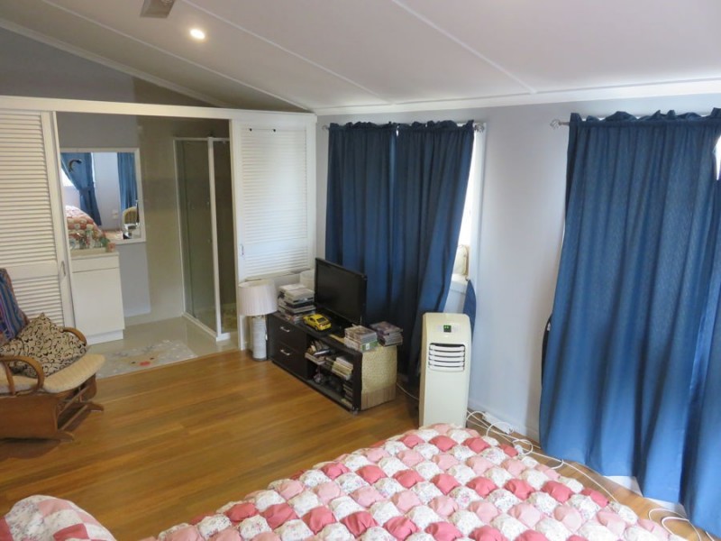 25 CAPING ROAD, Bloomsbury QLD 4799