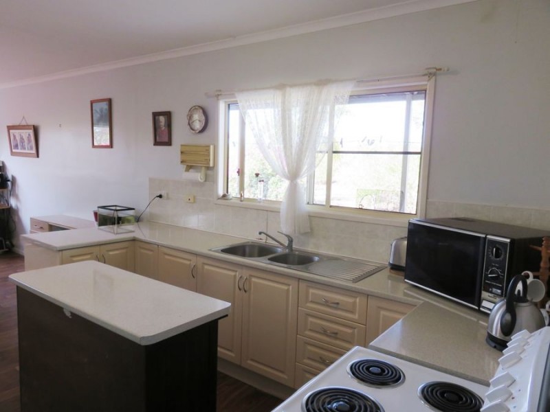 647 OLD BOWEN ROAD, Pindi Pindi QLD 4798