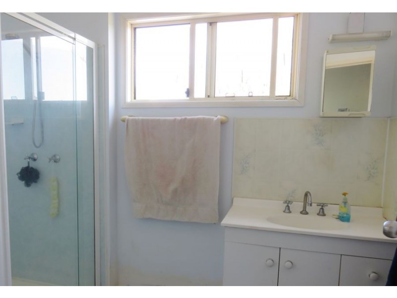 647 OLD BOWEN ROAD, Pindi Pindi QLD 4798