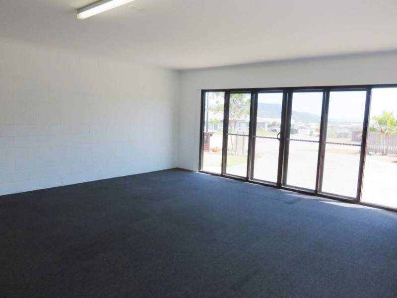 9 SPINNAKER COURT, Cannonvale QLD 4802