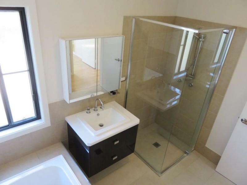 9 SPINNAKER COURT, Cannonvale QLD 4802