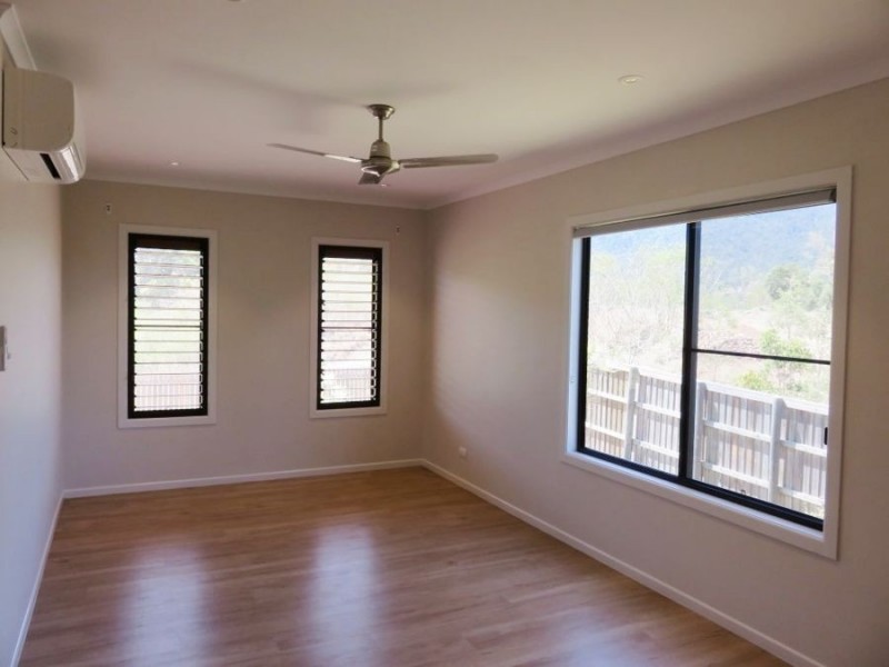 9 SPINNAKER COURT, Cannonvale QLD 4802