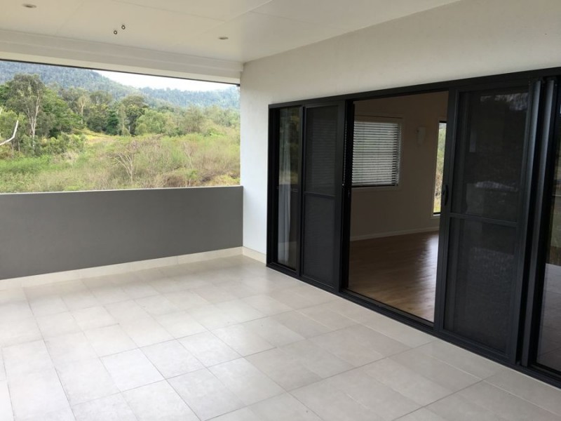 9 SPINNAKER COURT, Cannonvale QLD 4802