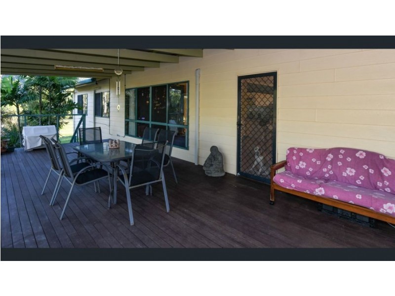 4 LAWSON ST, Midge Point QLD 4799