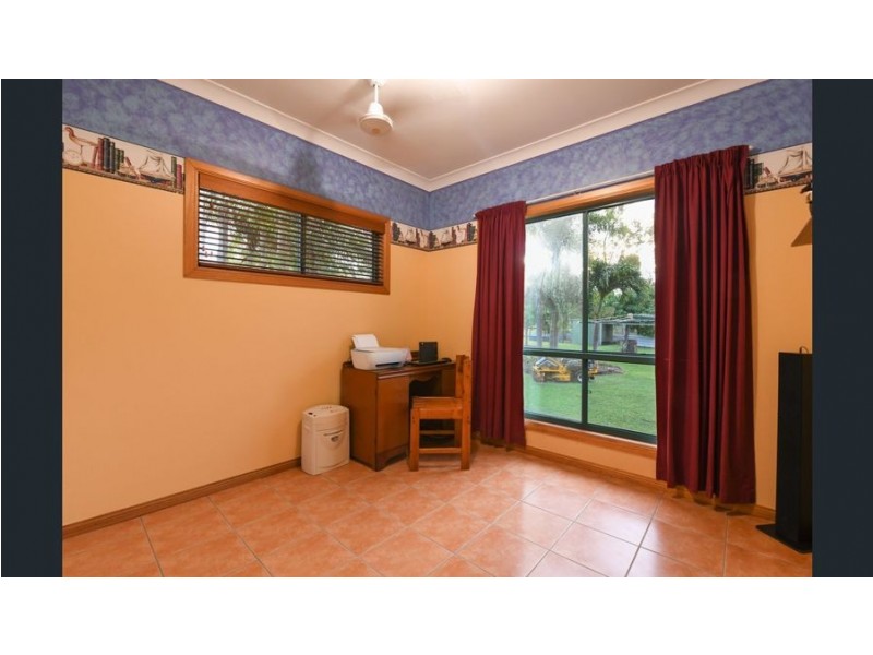 4 LAWSON ST, Midge Point QLD 4799