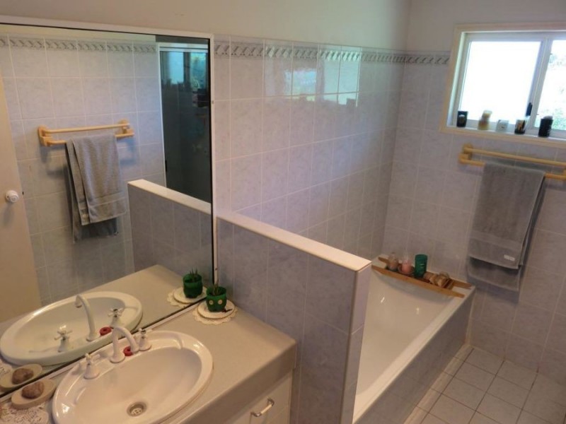 59 BUNDESEN AVE, Midge Point QLD 4799