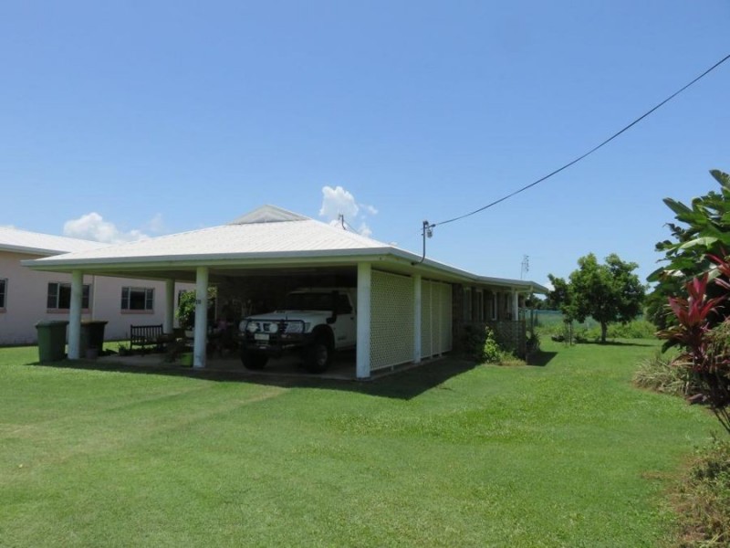 59 BUNDESEN AVE, Midge Point QLD 4799